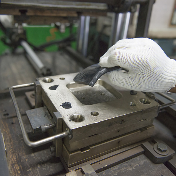 Compression Molding Process Explained